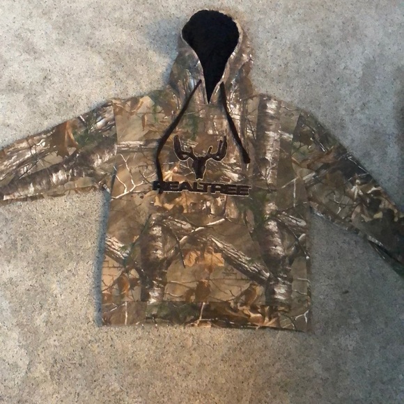 Realtree camouflage hoodie - Picture 1 of 3